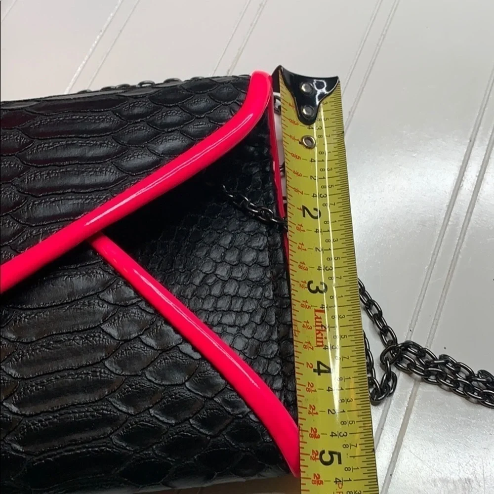 Anthropology Remi & Reid Black Pink Crossbody. BP1638D